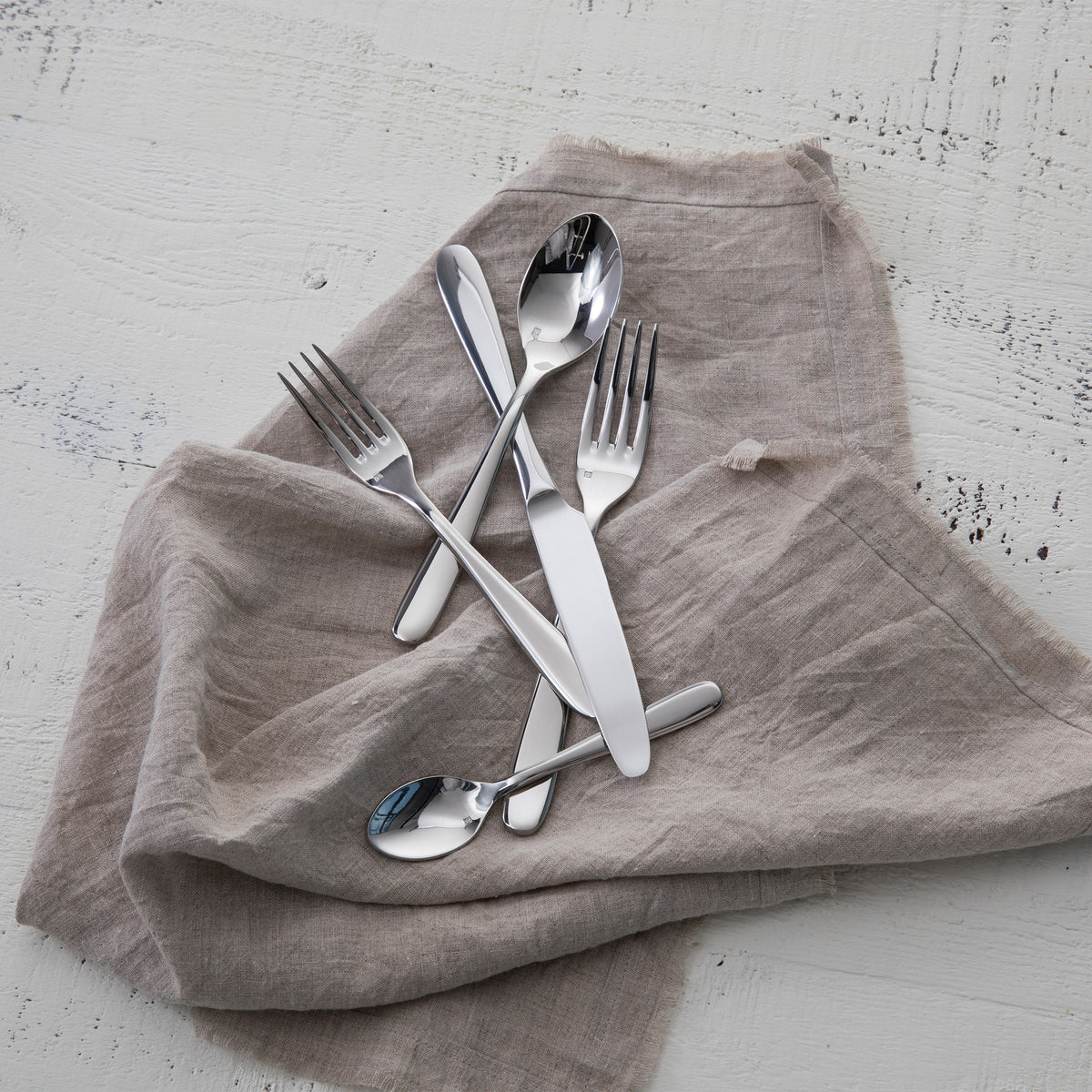 Fortessa Grand City Flatware Set 20-Piece 5PPS-622-20PC 1761181