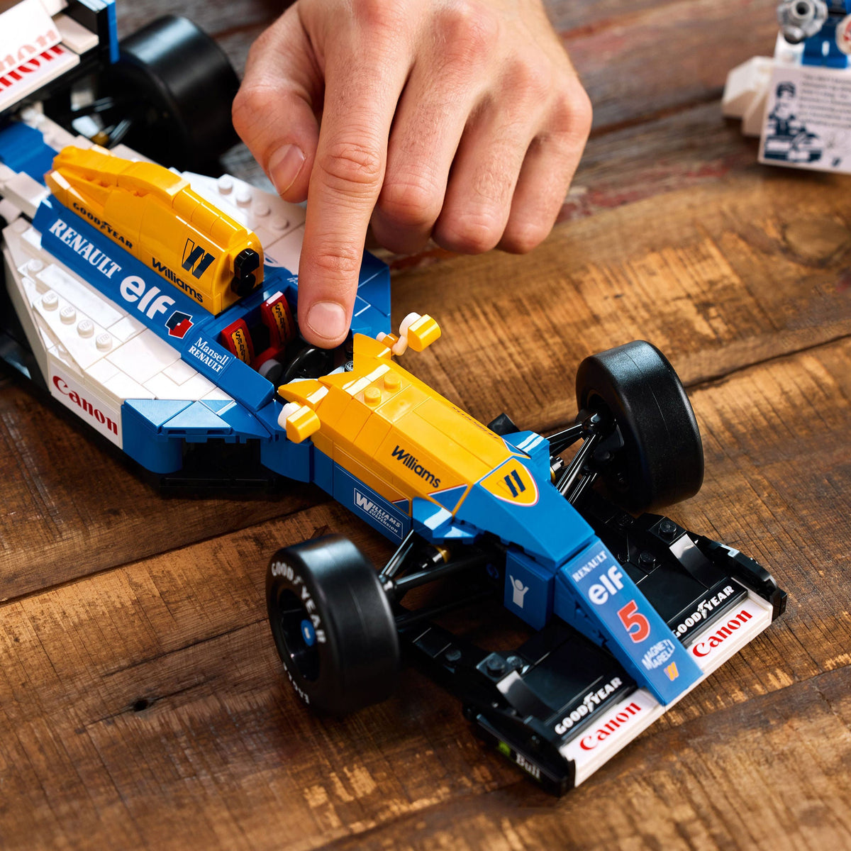LEGO Icons Williams Racing FW14B & Nigel Mansell 10353