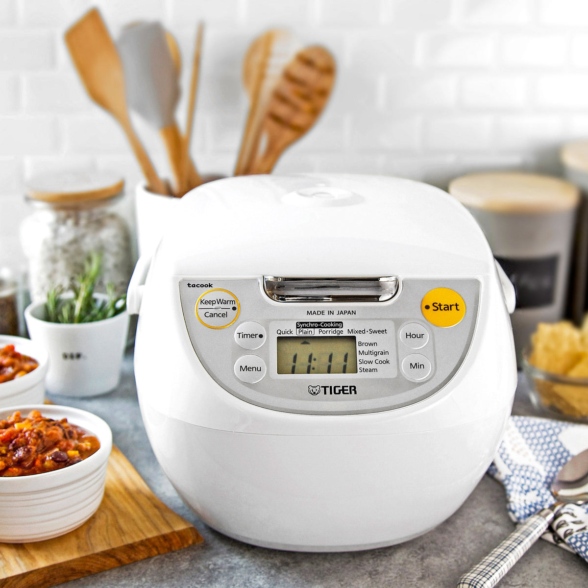 Tiger 5.5 Cup Multifunctional Rice Cooker JBV-G10U