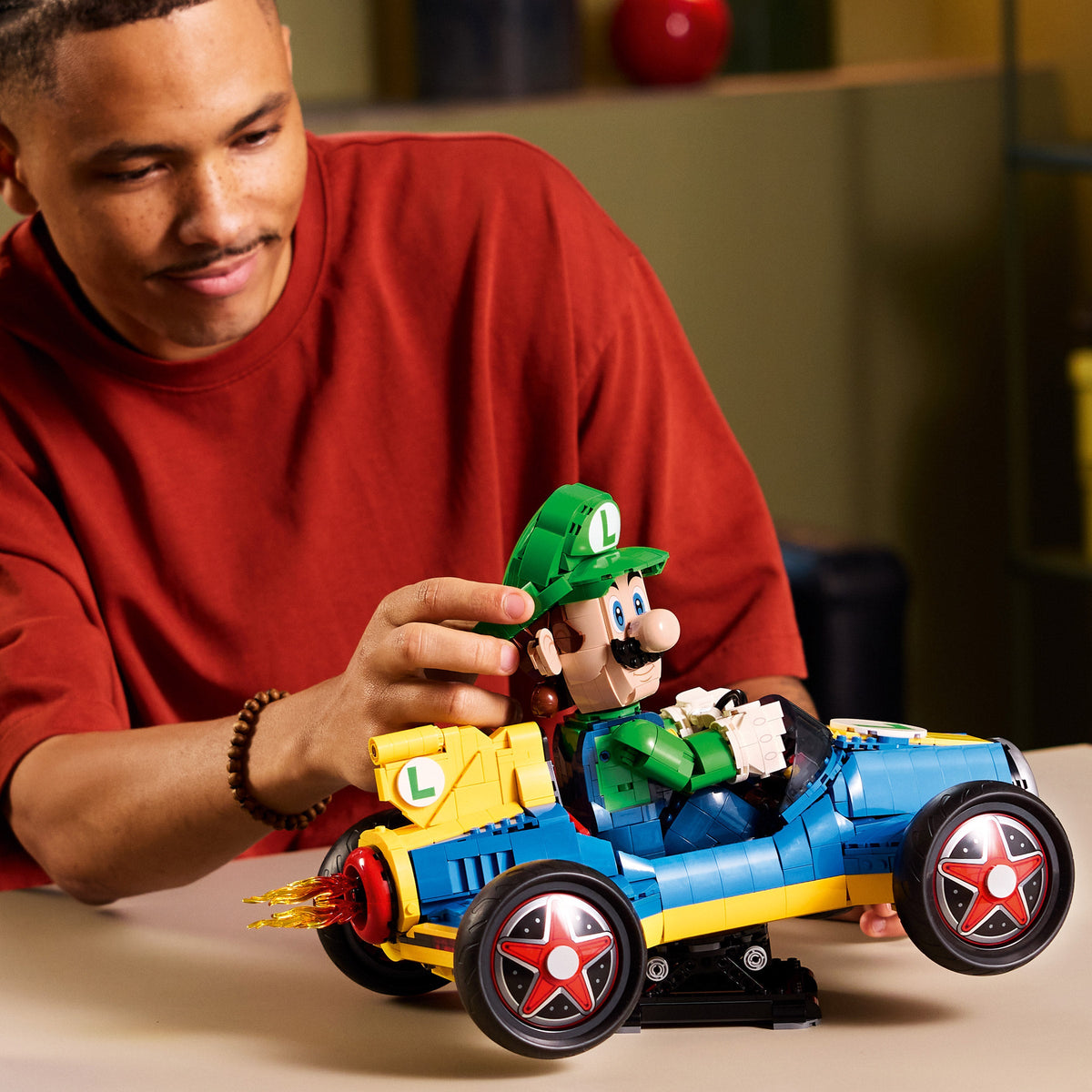 LEGO Mario Kart Luigi & Mach 8 Set 72050