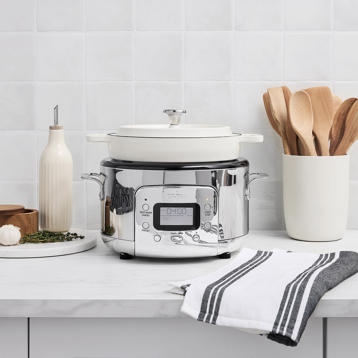 All-Clad 6-in-1 Programmable Slow Cooker with Cast Iron Pot 4.7 L